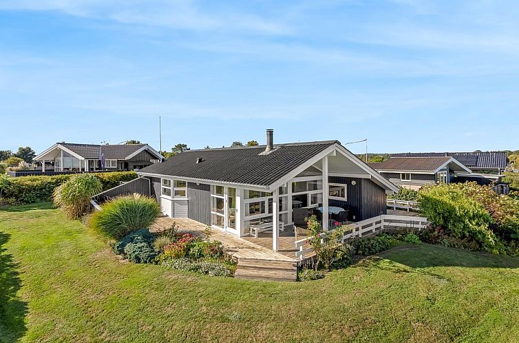 Vakantiehuis "Tjarven" - 350m from the sea