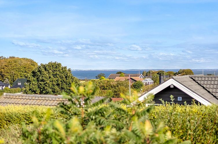 Vakantiehuis "Tjarven" - 350m from the sea