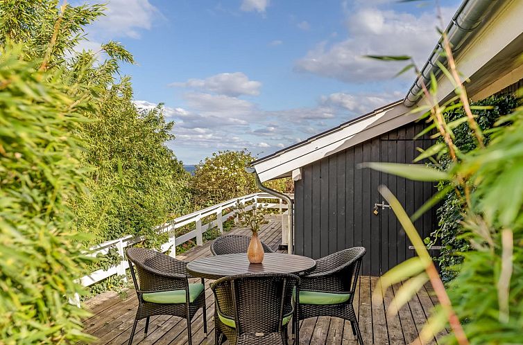 Vakantiehuis "Tjarven" - 350m from the sea