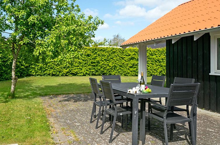 Vakantiehuis "Dea" - 850m from the sea