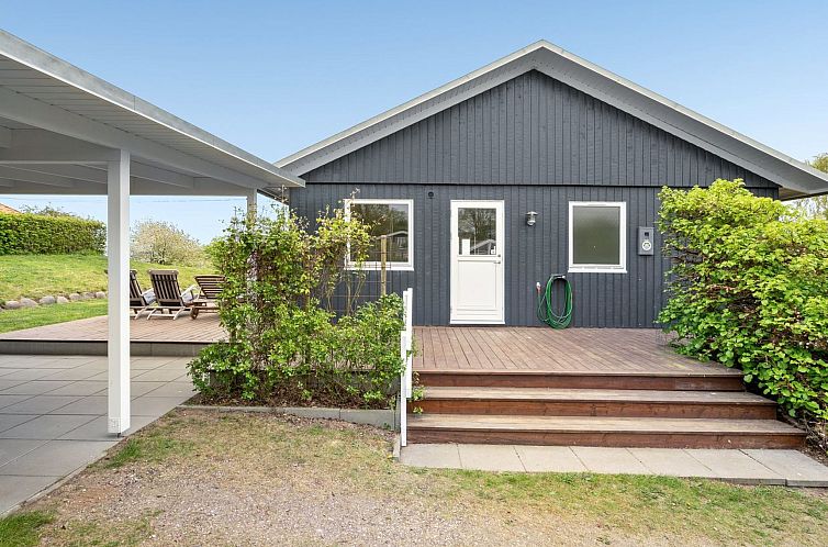 Vakantiehuis "Ankarl" - 700m from the sea