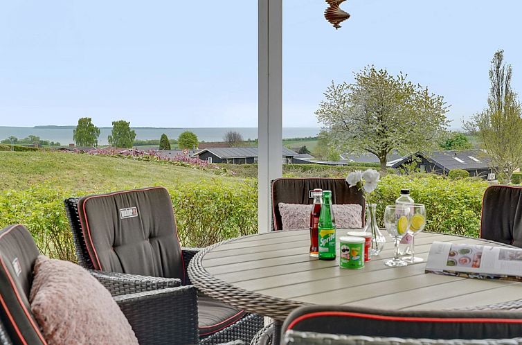 Vakantiehuis "Ankarl" - 700m from the sea