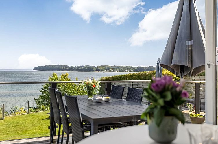 Vakantiehuis "Majbritt" - 50m from the sea