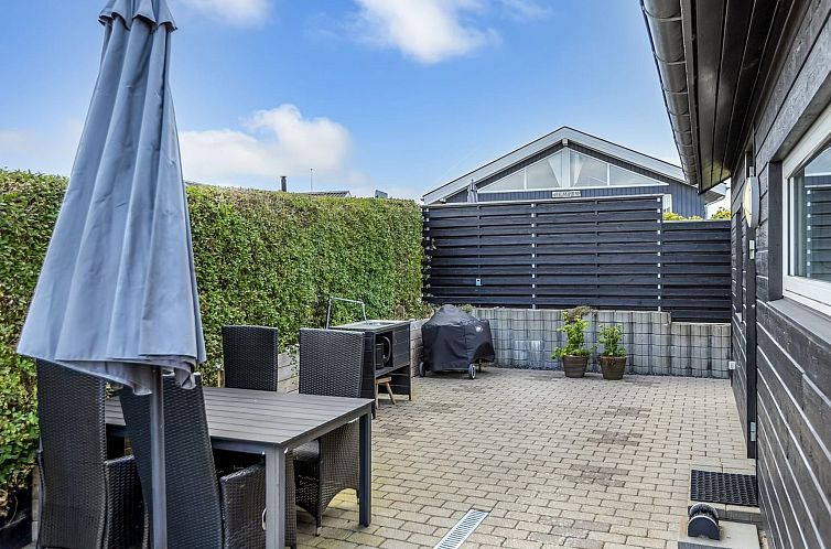 Vakantiehuis "Majbritt" - 50m from the sea