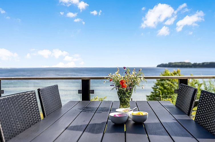 Vakantiehuis "Majbritt" - 50m from the sea