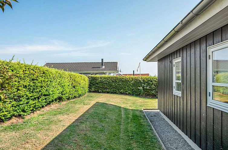 Vakantiehuis "Joonatan" - 900m from the sea