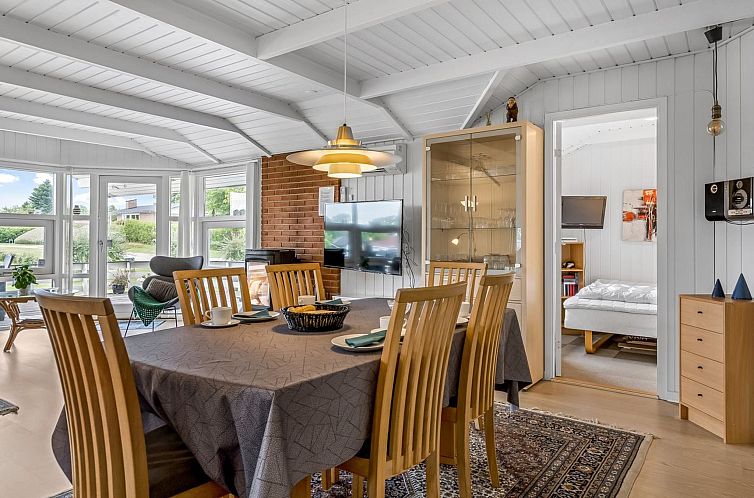 Vakantiehuis "Joonatan" - 900m from the sea