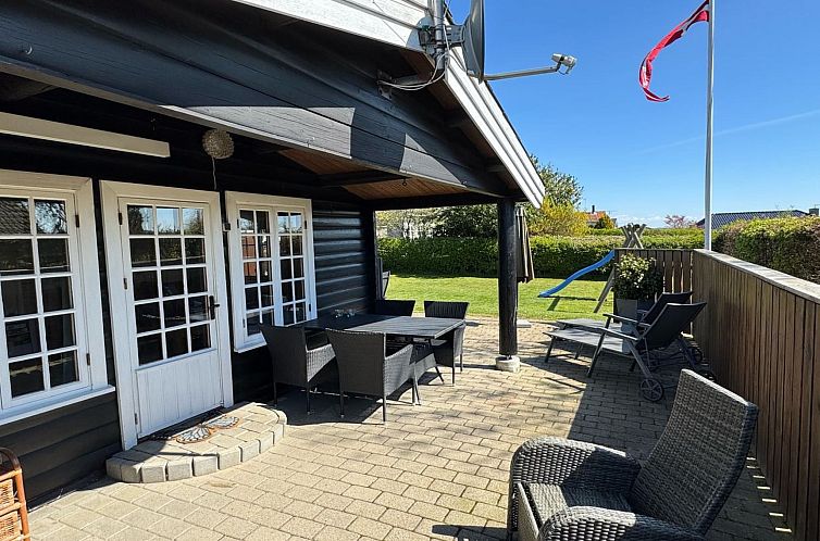 Vakantiehuis "Reimund" - 400m from the sea