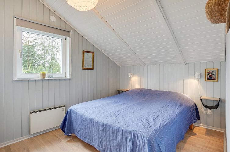 Vakantiehuis "Petrus" - 750m from the sea