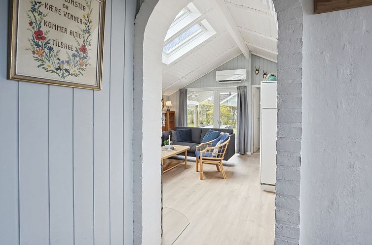 Vakantiehuis "Petrus" - 750m from the sea