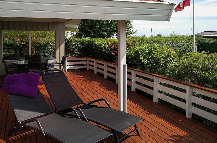 Vakantiehuis "Stenkil" - 250m from the sea