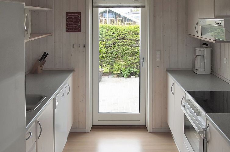 Vakantiehuis "Stenkil" - 250m from the sea