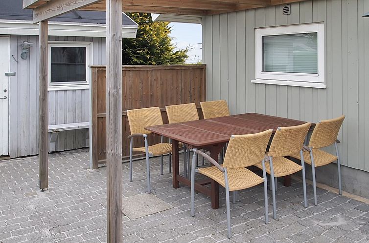Vakantiehuis "Stenkil" - 250m from the sea
