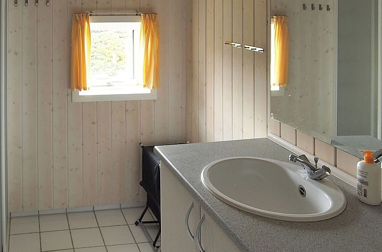 Vakantiehuis "Stenkil" - 250m from the sea