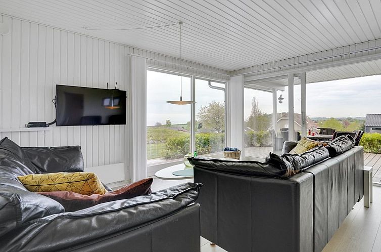 Vakantiehuis "Ankarl" - 700m from the sea