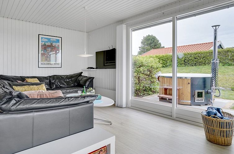 Vakantiehuis "Ankarl" - 700m from the sea