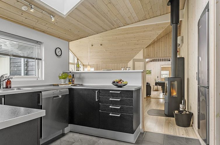 Vakantiehuis "Hansa" - 900m from the sea