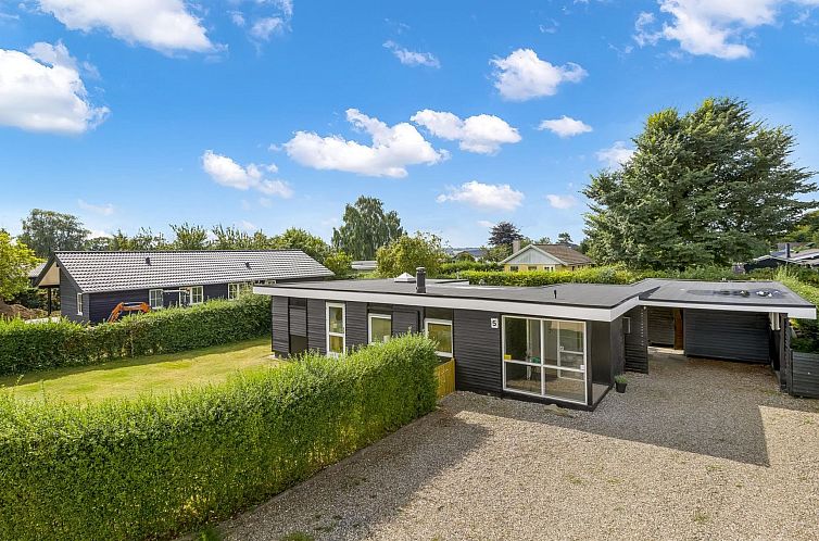 Vakantiehuis "Adia" - 500m from the sea