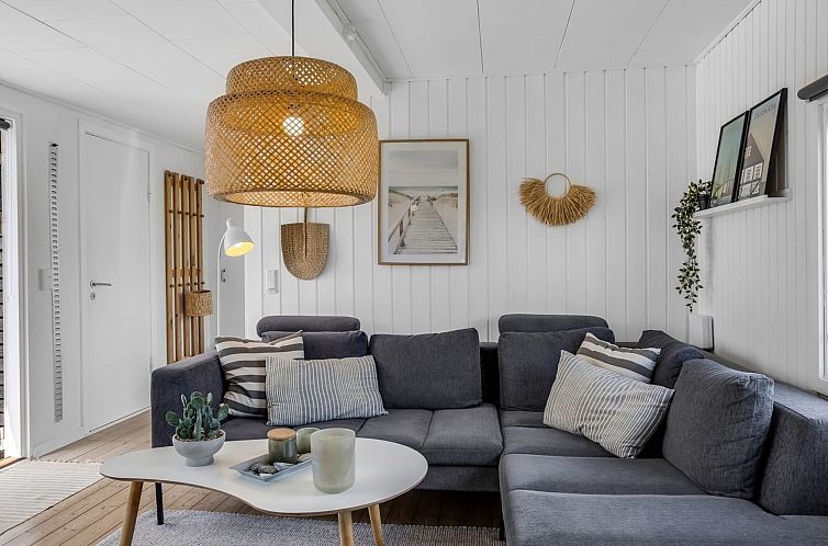 Vakantiehuis "Adia" - 500m from the sea