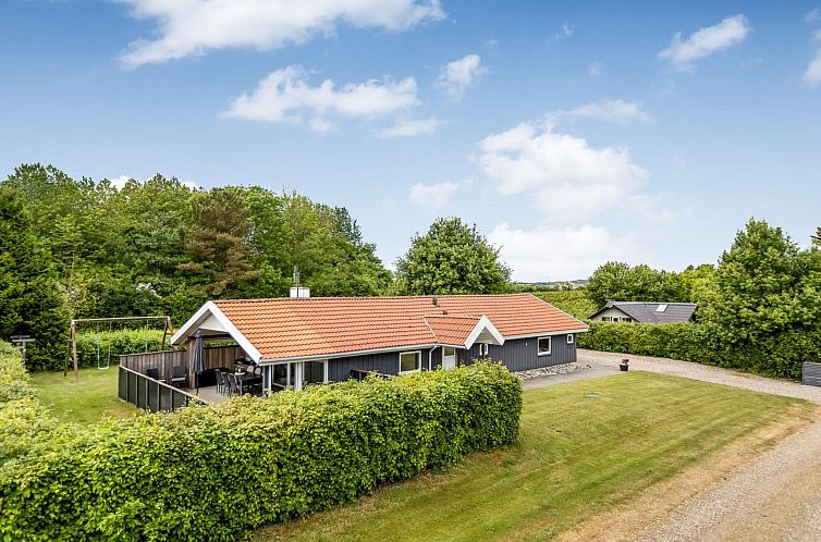 Vakantiehuis "Irlin" - 850m from the sea