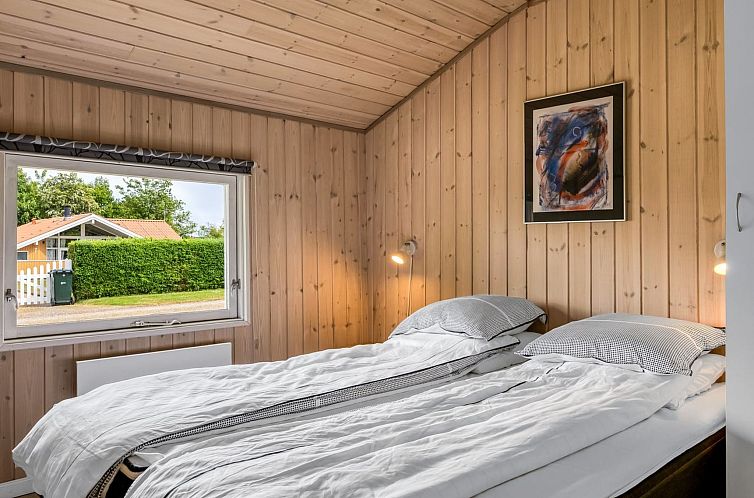 Vakantiehuis "Irlin" - 850m from the sea