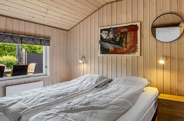 Vakantiehuis "Irlin" - 850m from the sea