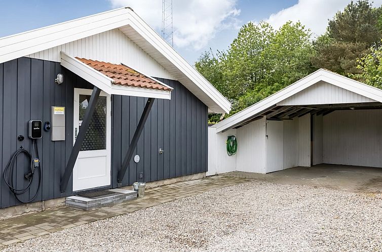 Vakantiehuis "Irlin" - 850m from the sea