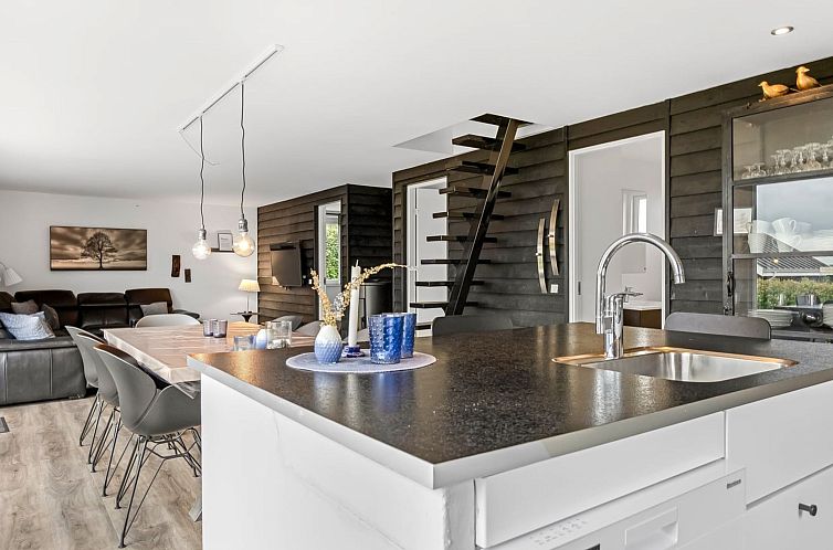 Vakantiehuis "Adser" - 300m from the sea