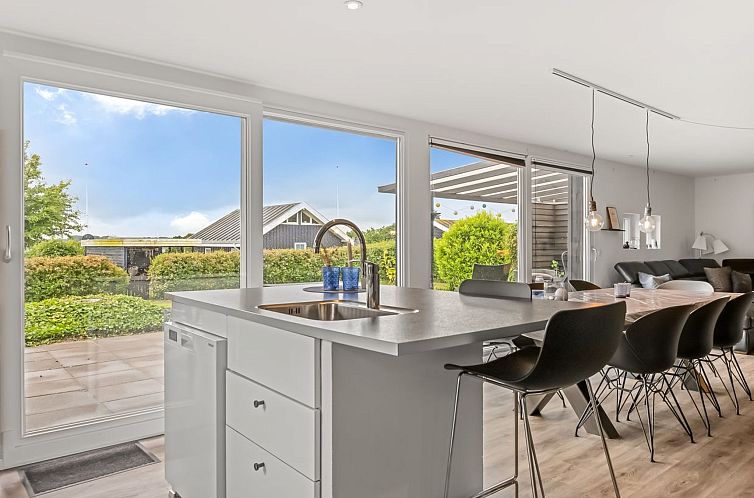 Vakantiehuis "Adser" - 300m from the sea