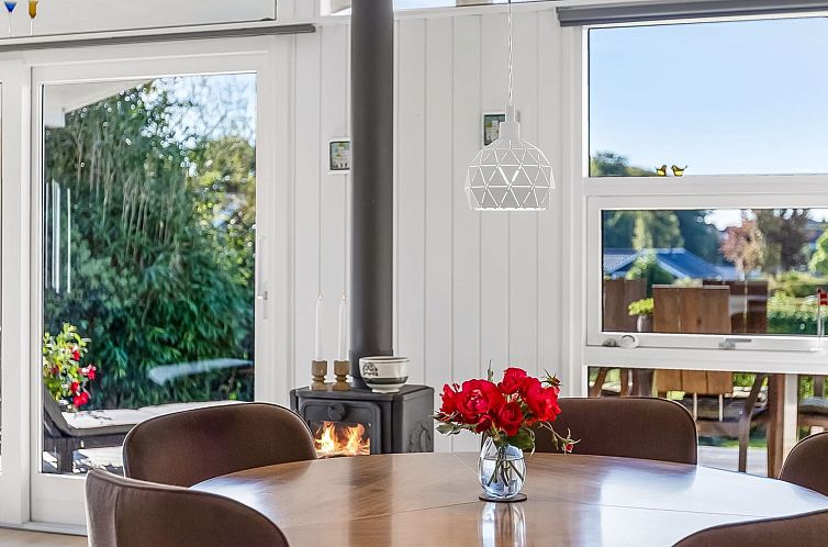 Vakantiehuis "Quanna" - 450m from the sea