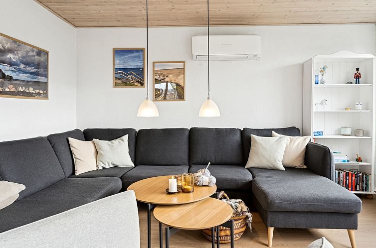 Vakantiehuis "Severine" - 650m from the sea