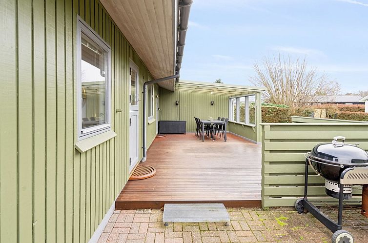 Vakantiehuis "Severine" - 650m from the sea