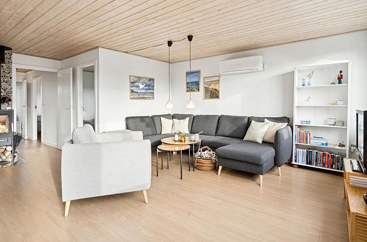 Vakantiehuis "Severine" - 650m from the sea