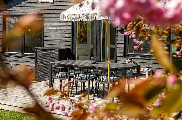 Vakantiehuis "Arnkil" - 250m from the sea