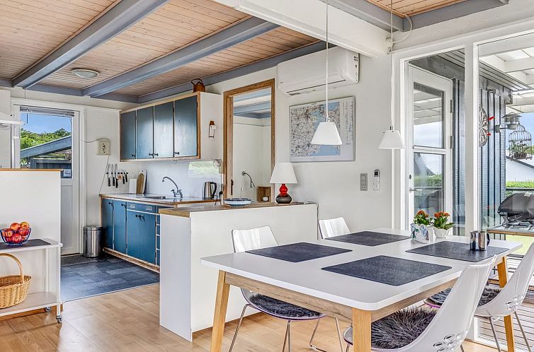 Vakantiehuis "Nielsine" - 250m from the sea