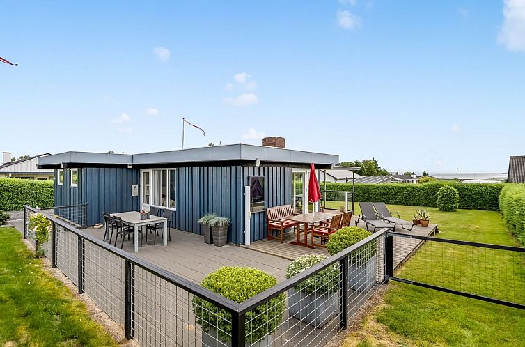 Vakantiehuis "Nielsine" - 250m from the sea