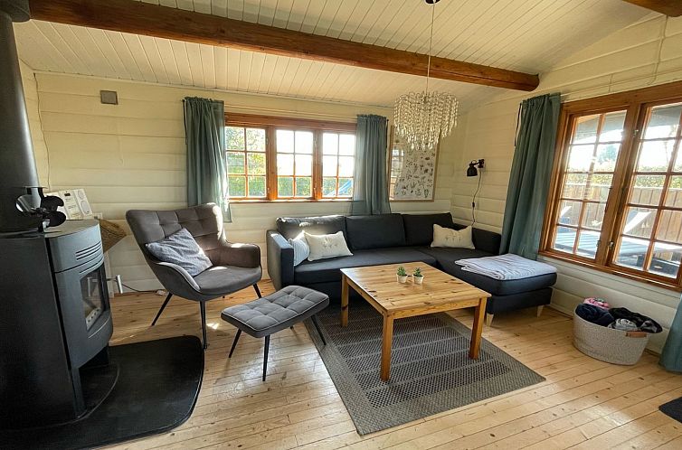 Vakantiehuis "Reimund" - 400m from the sea