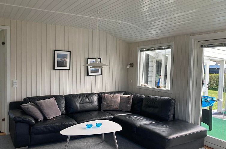 Vakantiehuis "Raymond" - 175m from the sea