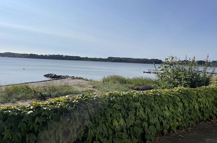 Vakantiehuis "Drifa" - 20m from the sea