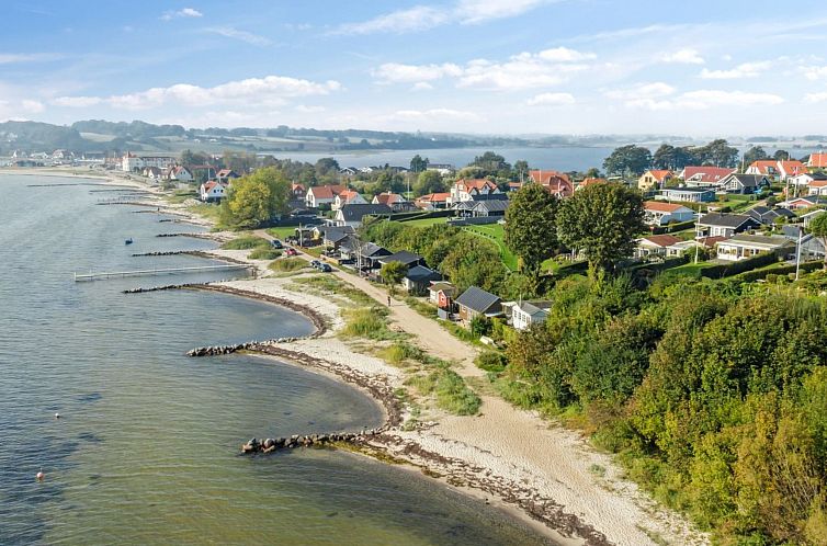 Vakantiehuis "Drifa" - 20m from the sea