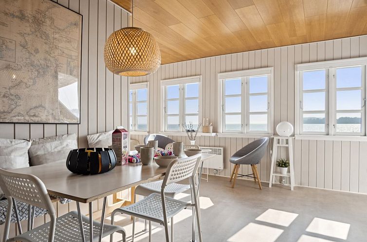 Vakantiehuis "Drifa" - 20m from the sea