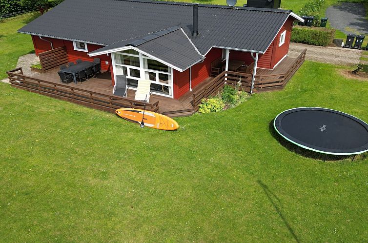 Vakantiehuis "Vinny" - 1km from the sea