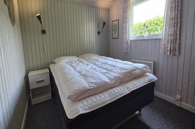 Vakantiehuis "Vinny" - 1km from the sea