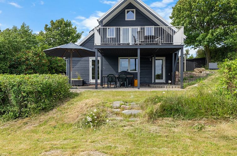 Vakantiehuis "Chayton" - 450m from the sea