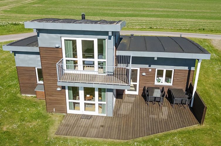 Vakantiehuis "Chayton" - 450m from the sea