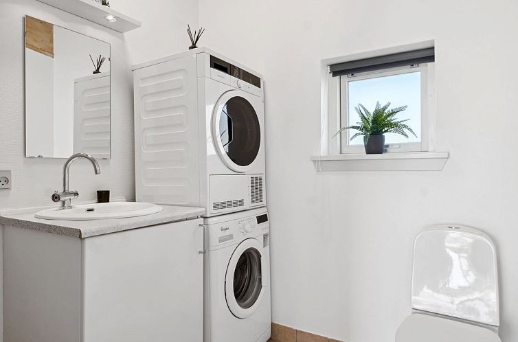 Vakantiehuis "Chayton" - 450m from the sea