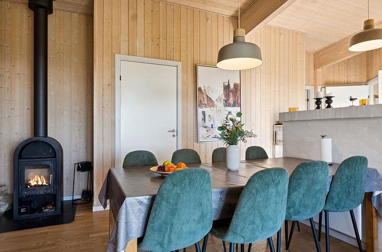 Vakantiehuis "Chayton" - 450m from the sea