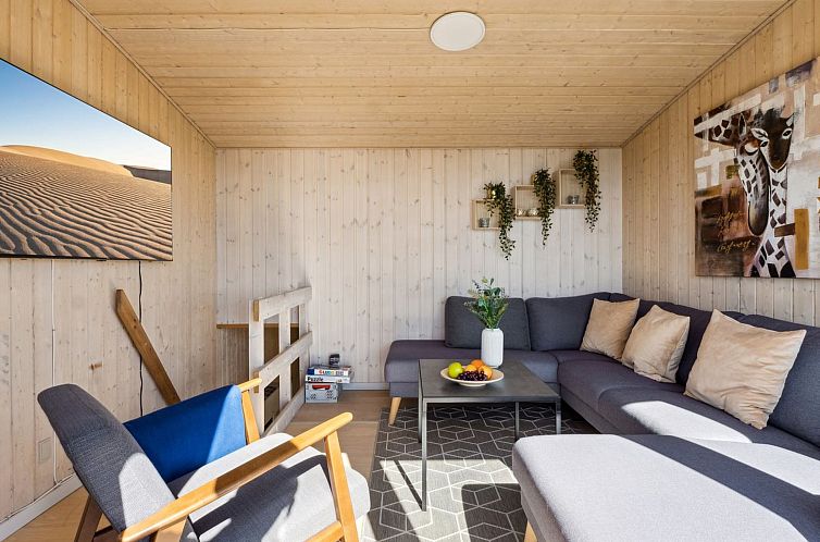 Vakantiehuis "Chayton" - 450m from the sea