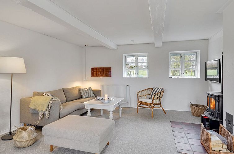 Vakantiehuis "Ilkka" - 220m from the sea