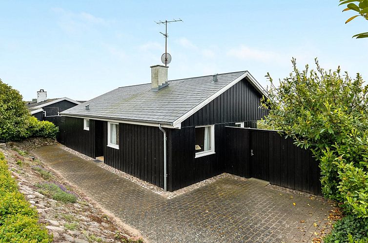 Vakantiehuis "Annalia" - 50m from the sea